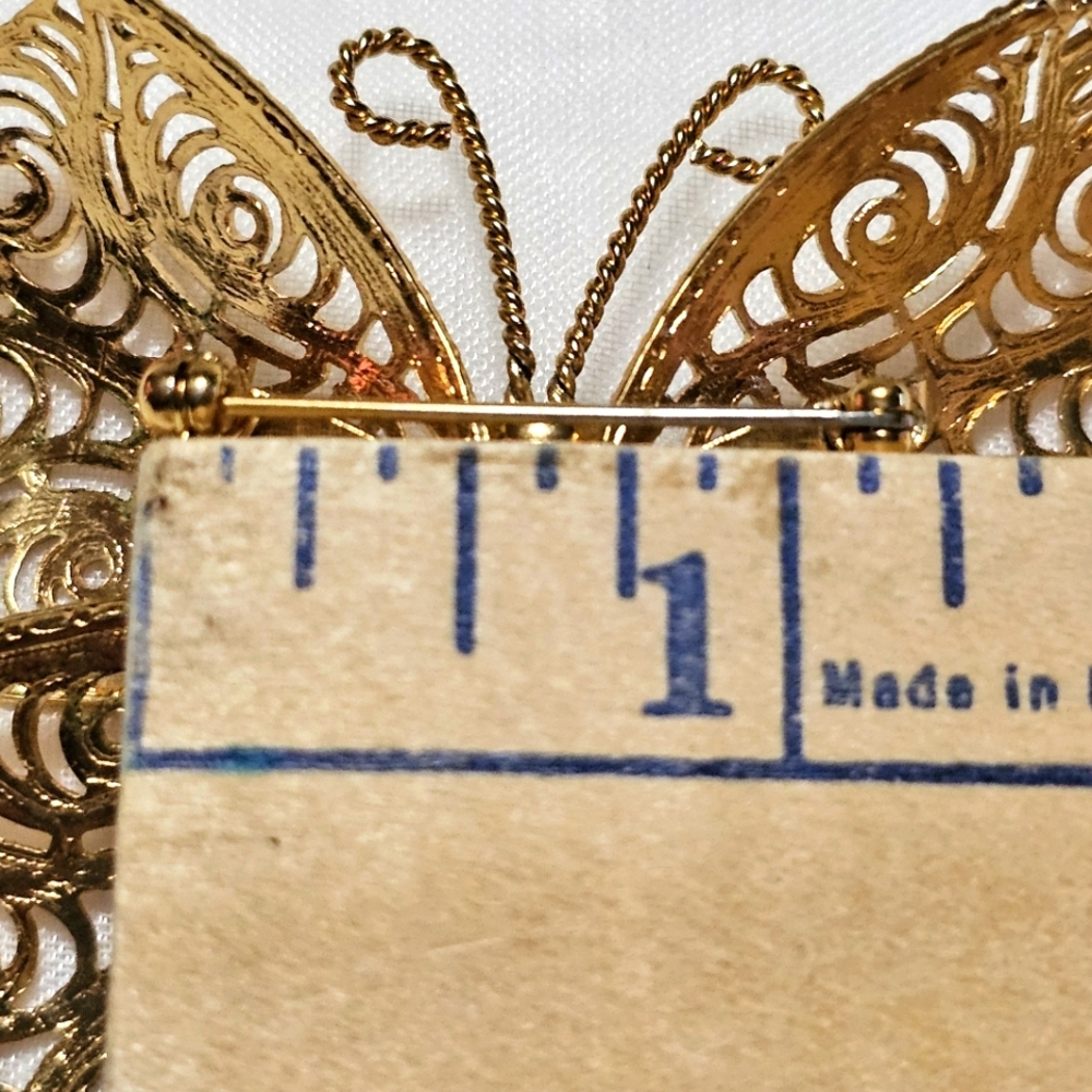 VTG Monet Butterfly Moth Goldtone Mesh Style 2.5" Brooch Pin - Picture 12 of 12